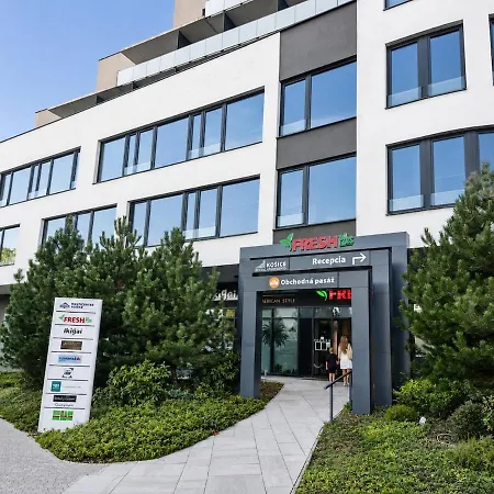 8-apartman S Terasou Nad Mestom - Atrium Living شقة *
